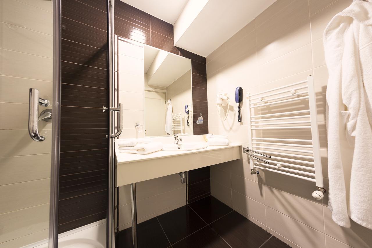 Hotel Parc อัลบายูเลีย ภายนอก รูปภาพ