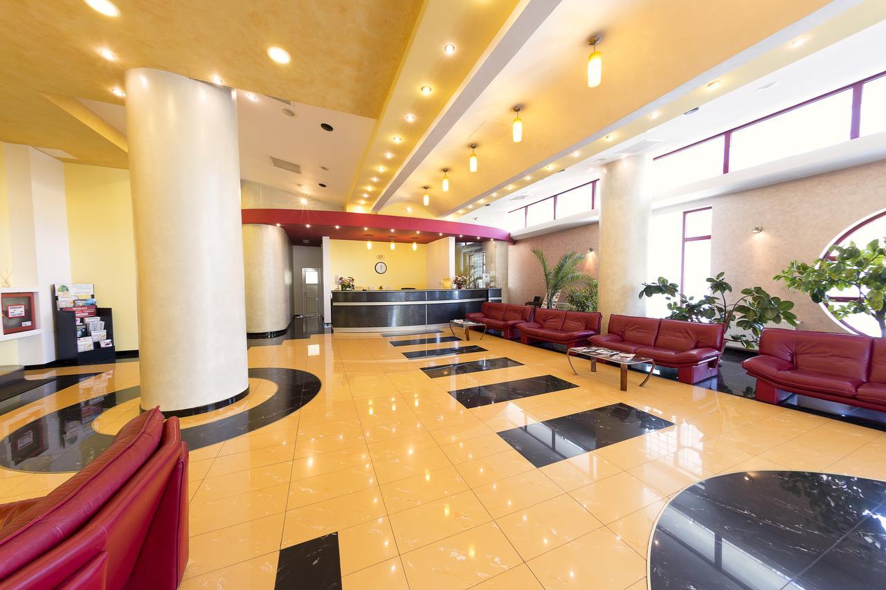 Hotel Parc อัลบายูเลีย ภายนอก รูปภาพ